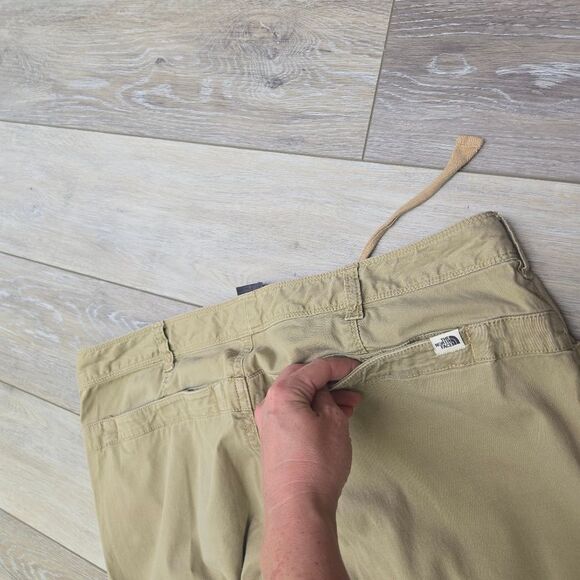 The North Face Nobel Stretch Pant khaki tan Womens Size 12 Roll Up - Picture 13 of 15
